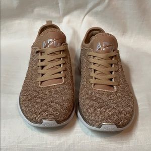APL rose gold Techloom Phantom 6 worn once